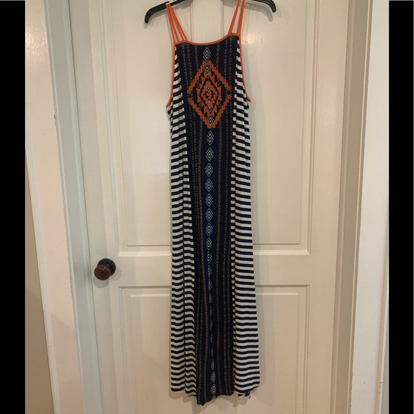 THML Dresses & Skirts - NWOT THML maxi size small